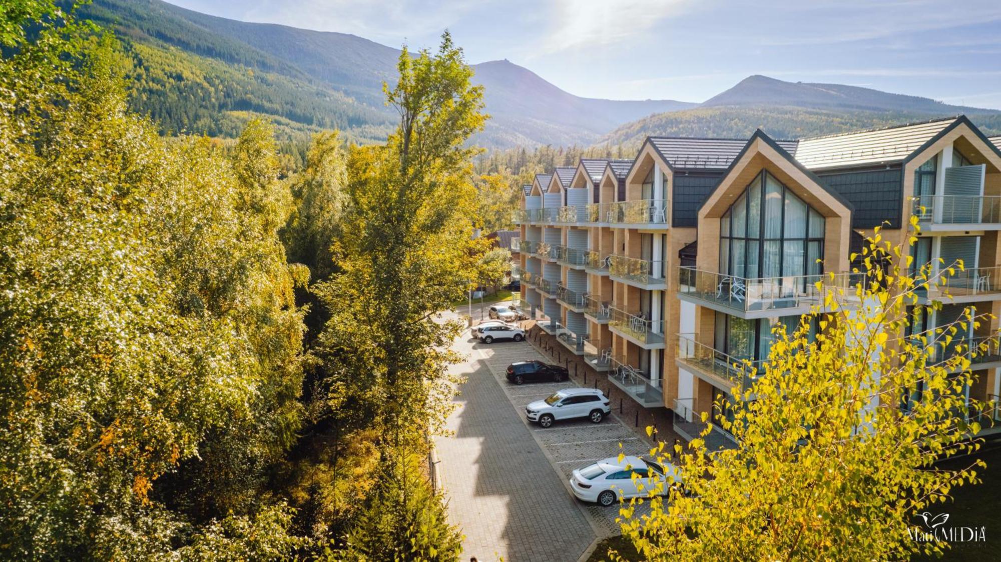 Green Mountain 5* Hotel Karpacz Εξωτερικό φωτογραφία Residential complex in the village