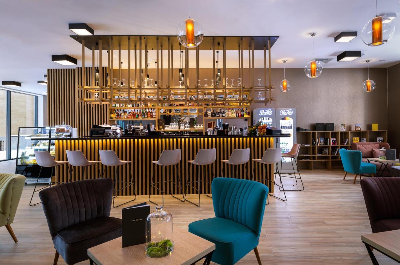 Green Mountain 5* Hotel Karpacz Εξωτερικό φωτογραφία The lounge at the airport